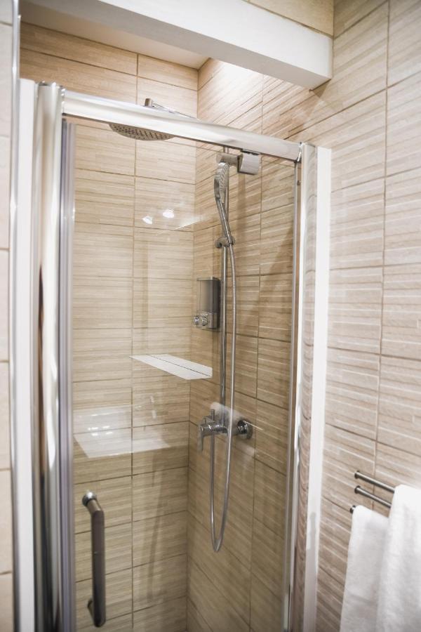 Monkey 2 Salles De Bain Hypercentre 6 Pers Épernay Dış mekan fotoğraf