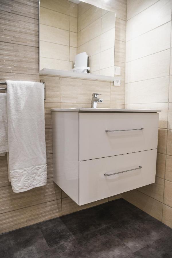 Monkey 2 Salles De Bain Hypercentre 6 Pers Épernay Dış mekan fotoğraf